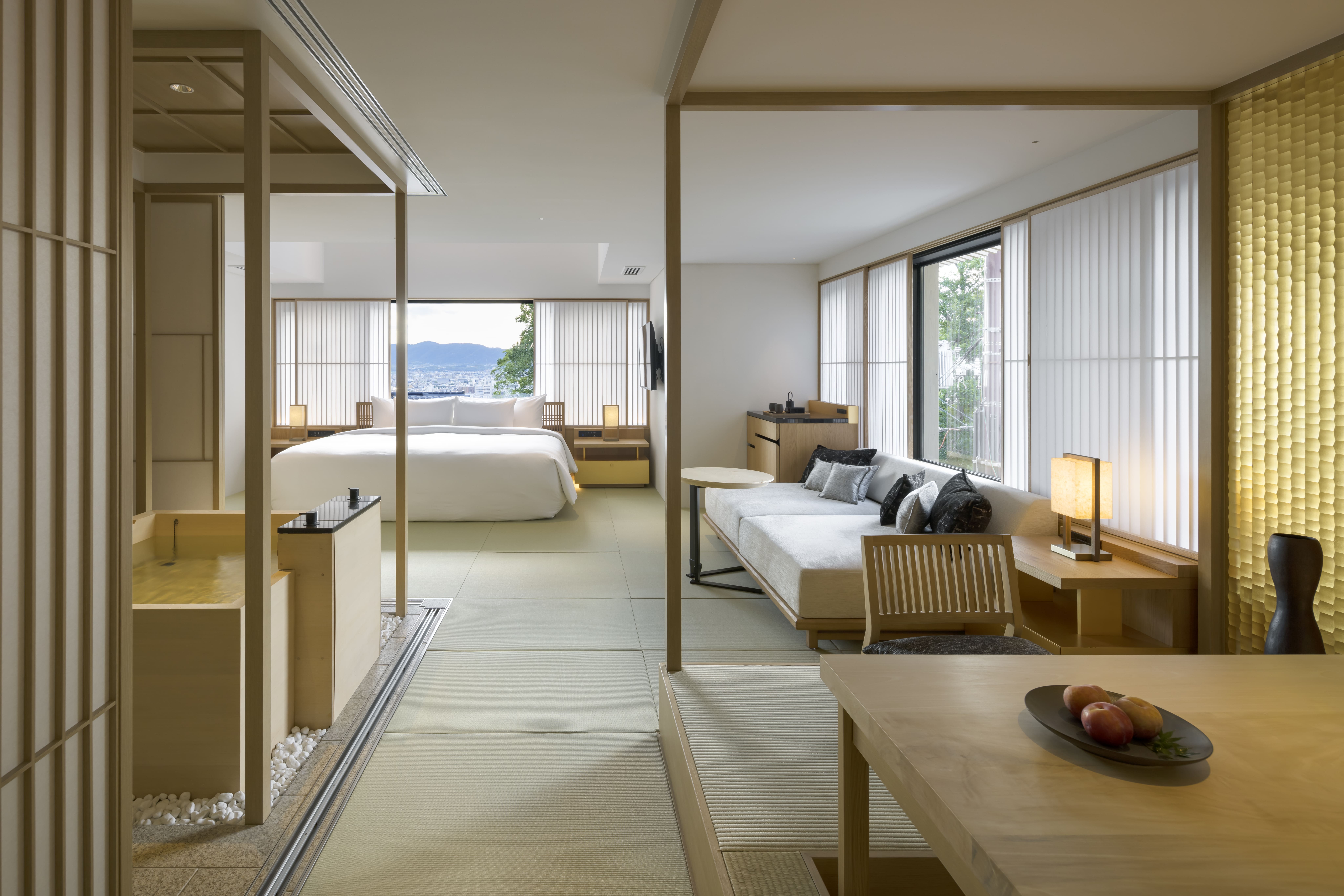 BT HS Kyoto Grand Serenity King